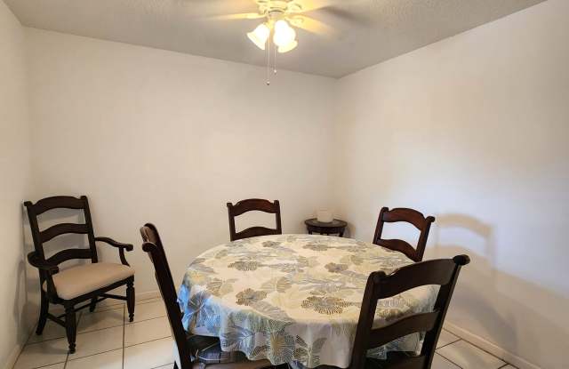 2000 Alamanda Drive - 206 Gallery 4
