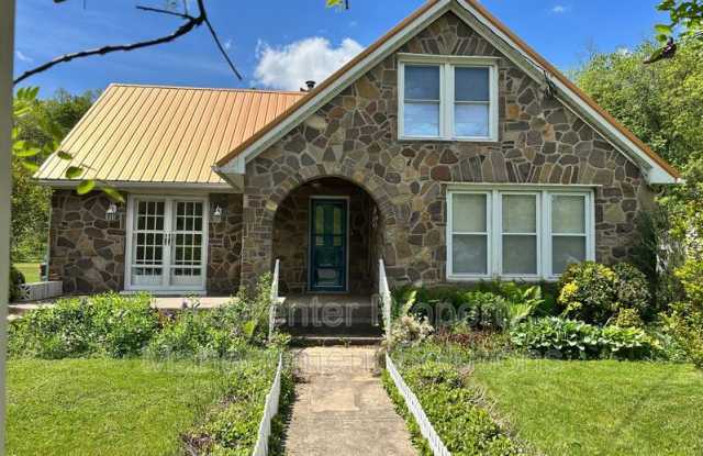 3922 Churchville Ave photos photos