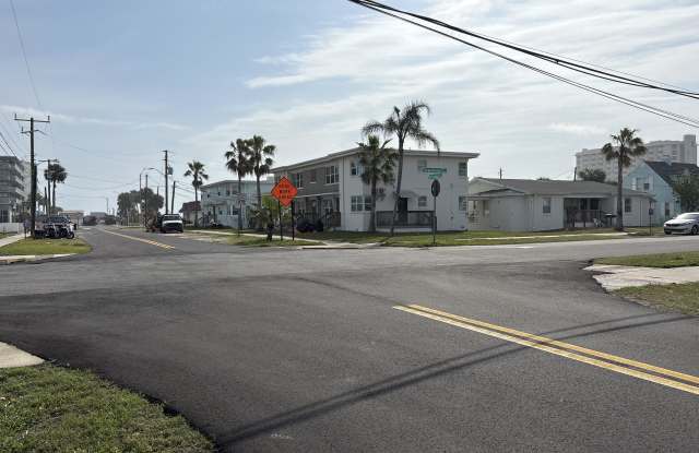 740 N Grandview Ave photos photos