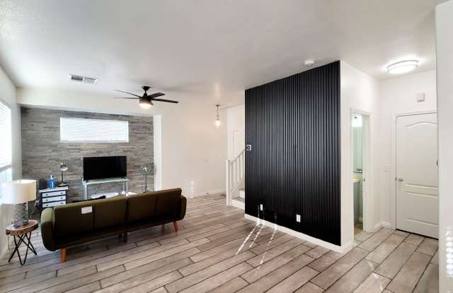 3791 Lodina Ct - 3 bedrooms, 2.5 bathrooms, 1520 SQFT Gallery 4
