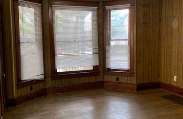 132 E Fairmount Ave - 132 East Fairmount Avenue, State College, PA 16801