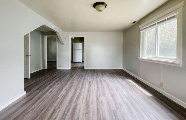 For Rent: 2118 S Penn St. 2 Bedroom 1 Bathroom Home Coming Soon! Washer/Dryer Hook Ups! Pet Friendly! photos photos