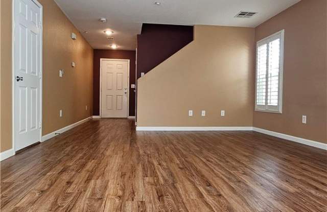 7337 Camden Pine Avenue Gallery 4