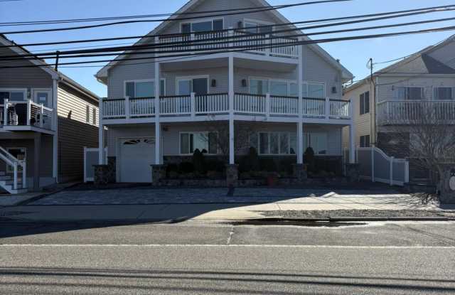 506 S Bayview Avenue unit: B4 photos photos