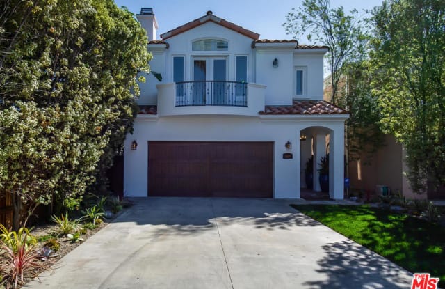 820 ST HOWARD - 820 Howard Street, Los Angeles, CA 90292