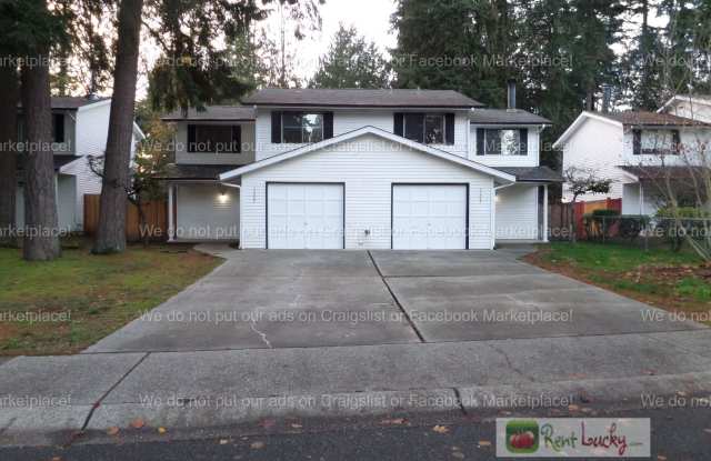 Freshly Updated 3-Bedroom Duplex w/Attached Garage in Great Federal Way Location!! - 33029 22nd Place South, Federal Way, WA 98003