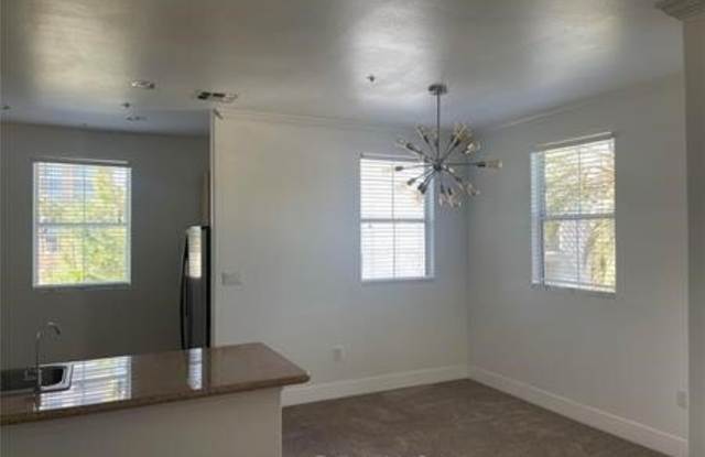 2408 Watermarke Place Gallery 2