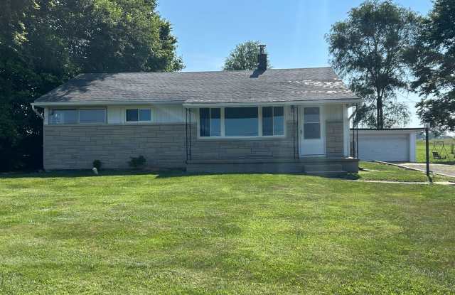 Cambridge City! Updated 3 Bedroom 1 Bathroom Home w/ Bonus Area in Basement photos photos