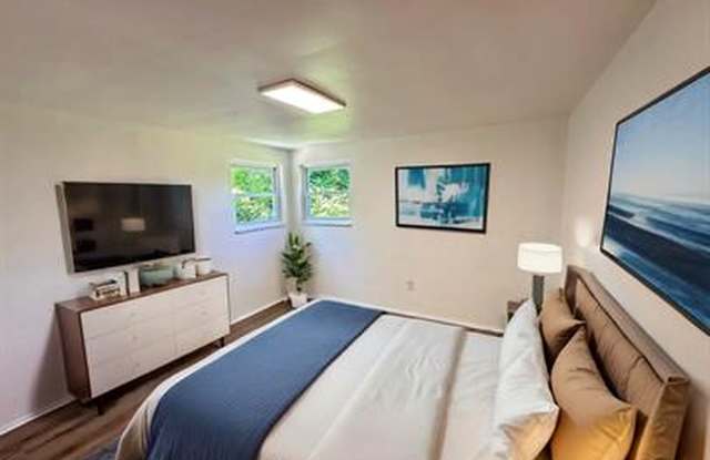 For Rent- 3 bed/ 2 bath Home Verona, PA 15147 Gallery 3