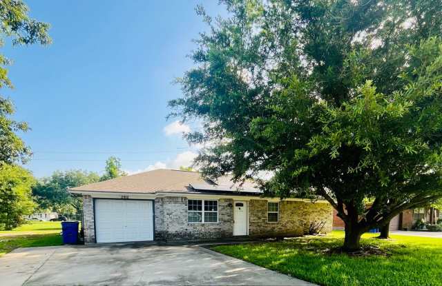 3 Bedroom, 2 Bathroom Home for Rent in WEST ORANGE photos photos