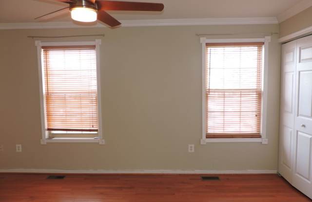 11915 Homestead Place Gallery 4