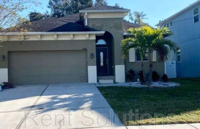 Beautiful 3 BR/2 BA/2 Car Garage Home located at the end of S Westshore Blvd in quiet neighborhood! photos photos