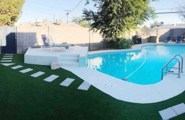 423 N 73RD Place photos photos