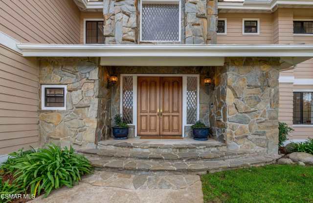 11300 Highridge Court Gallery 3