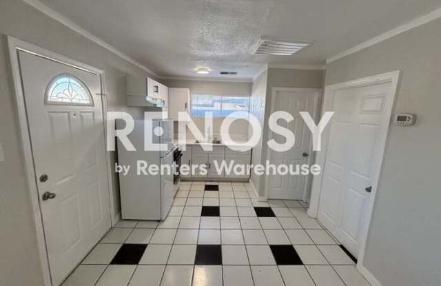 2818 West Heatherbrae Drive Gallery 1