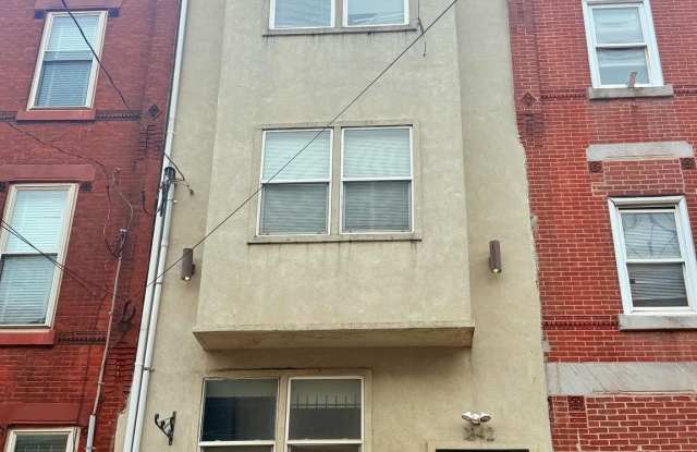 1842 N 17TH Street unit: 2 photos photos