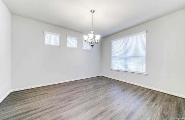 213 ASPEN DR Gallery 4