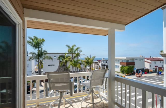 94 Manhattan Avenue - 94 Manhattan Avenue, Manhattan Beach, CA 90266