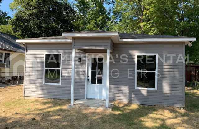 Wonderful 3 Bedroom Home for Rent in Gadsden, AL!! Coming Soon!! photos photos