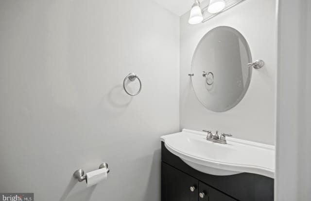 7442 ADAMS PARK Court Gallery 3