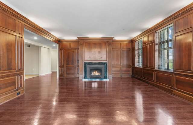 430 Oak Grove Gallery 3
