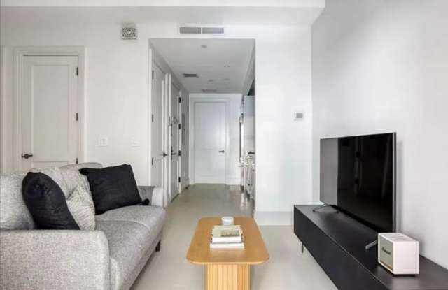 43 West 27th Street Gallery 4