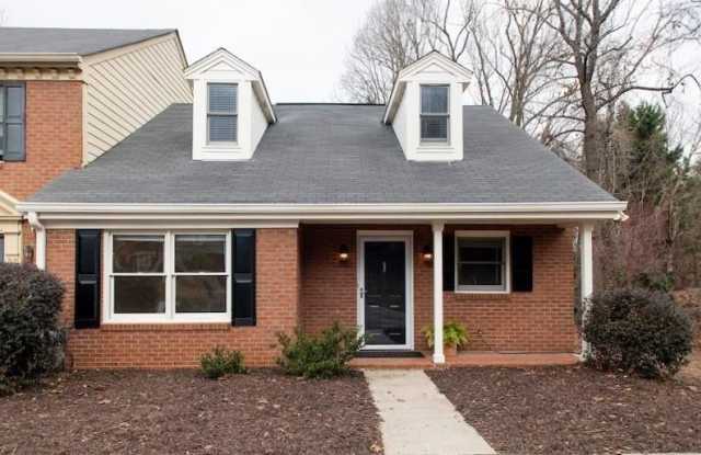 470 Forestgate Court photos photos