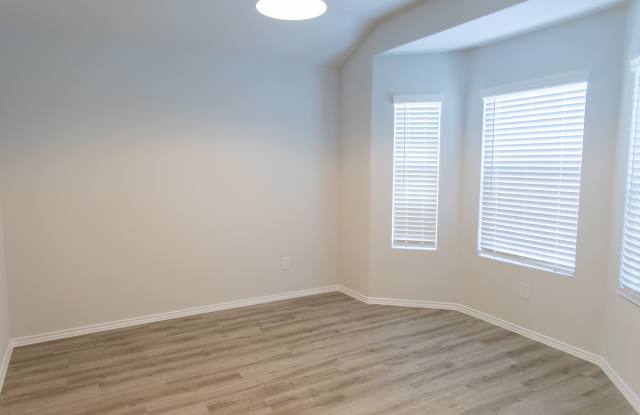3403 Sonoma Trail Gallery 4