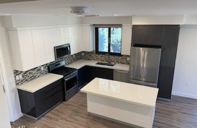 5107 HAROLD WAY 7 - 5107 Harold Way, Los Angeles, CA 90027