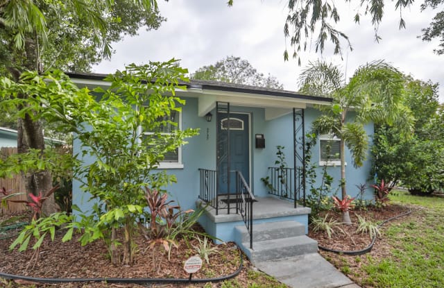 3737 Burlington Avenue North - House - 3737 Burlington Avenue North, St. Petersburg, FL 33713