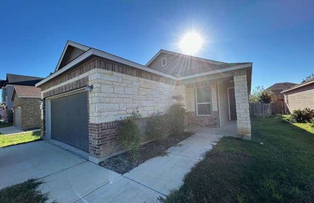 3BED / 2 BATH House for lease in New Braunfels! Available Now! Gallery 3