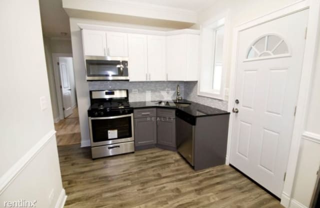 2107 W Eastwood Ave - 2107 W Eastwood Ave, Chicago, IL 60625