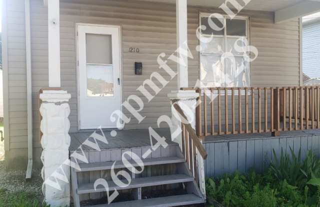 3 BR House / Section 8 Voucher Accepted photos photos