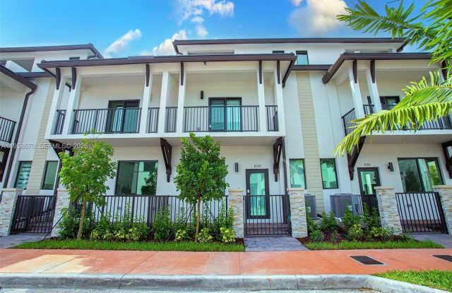 8160 NW 42nd St photos photos