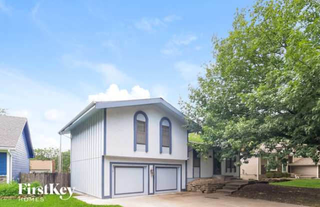 1413 South Pawnee Drive Gallery 2