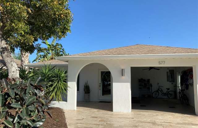 577 106th AVE N - 577 106th Avenue North, Naples Park, FL 34108