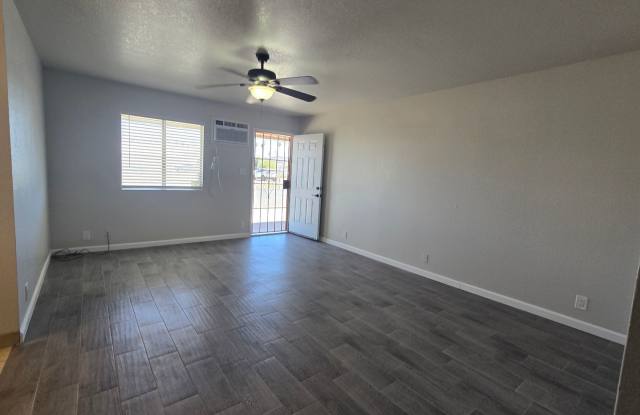 2 BR 1 BA available now Gallery 4