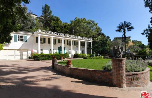 1148 COLDWATER CANYON Dr photos photos