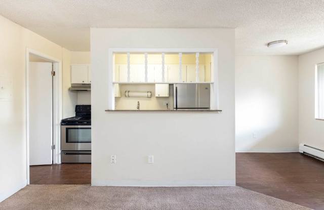 Meridian Garden Apartments Gallery 3