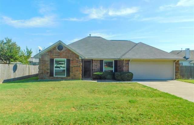 303 Cottonwood Street - 303 Cottonwood Street, Aubrey, TX 76227