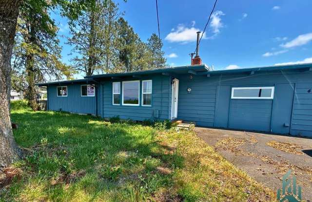 Freshly Updated 4 Bedroom Home Near Downtown Corvallis photos photos