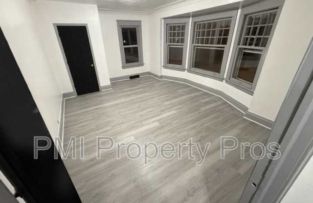 1213 N 30th St photos photos