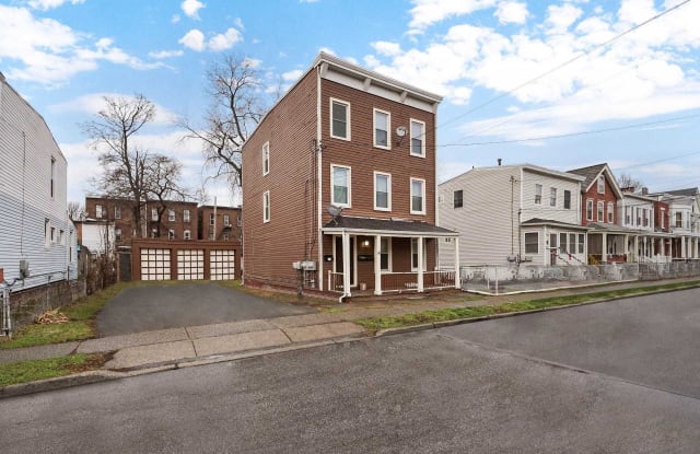 100 COURTNEY AVE - 100 Courtney Avenue, Newburgh, NY 12550