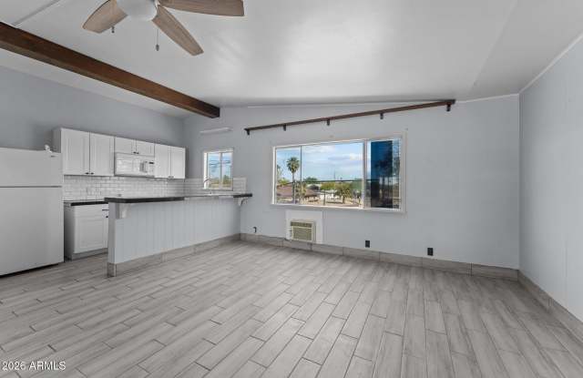 692 W Wickenburg Way Gallery 3