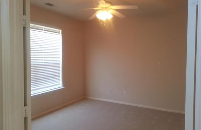1524 Tanglewood Drive Gallery 3