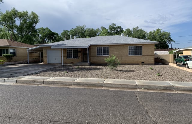 7706 Euclid Ave NE - 7706 Euclid Avenue Northeast, Albuquerque, NM 87110