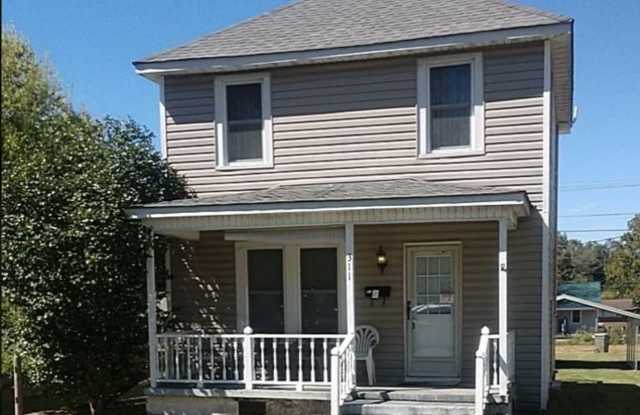 311 Monroe St - 311 Monroe Street, Roanoke Rapids, NC 27870
