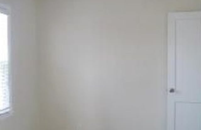 4227 Zane Avenue North Gallery 3