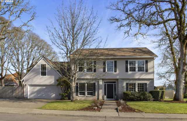 Stunning 4-Bedroom Hillsboro Home with Bonus Room, Den & RV Parking Gallery 1