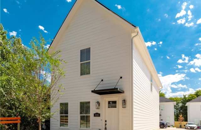 810 S Wood Avenue Gallery 3